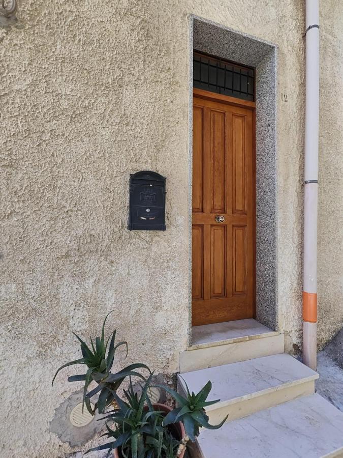 Casa Vacanza Isola Sul Mare Castellammare del Golfo Exterior photo